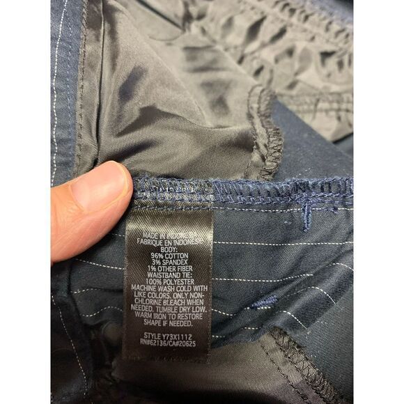 Guess Navy Striped Capri Pants Size 29 - Picture 8 of 11